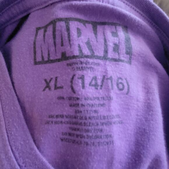Marvel Childs Tee Shirt Size XL 14/16 Marvel Super Heroes on Front Short Sleeve - Picture 4 of 9